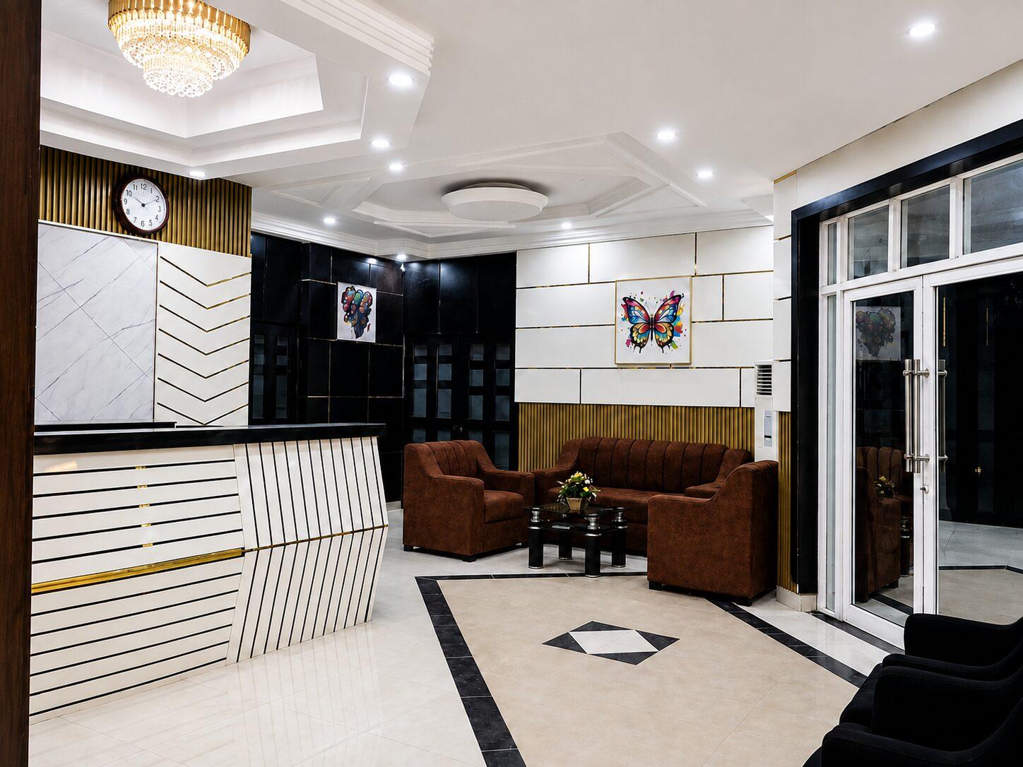 Executive lounge access